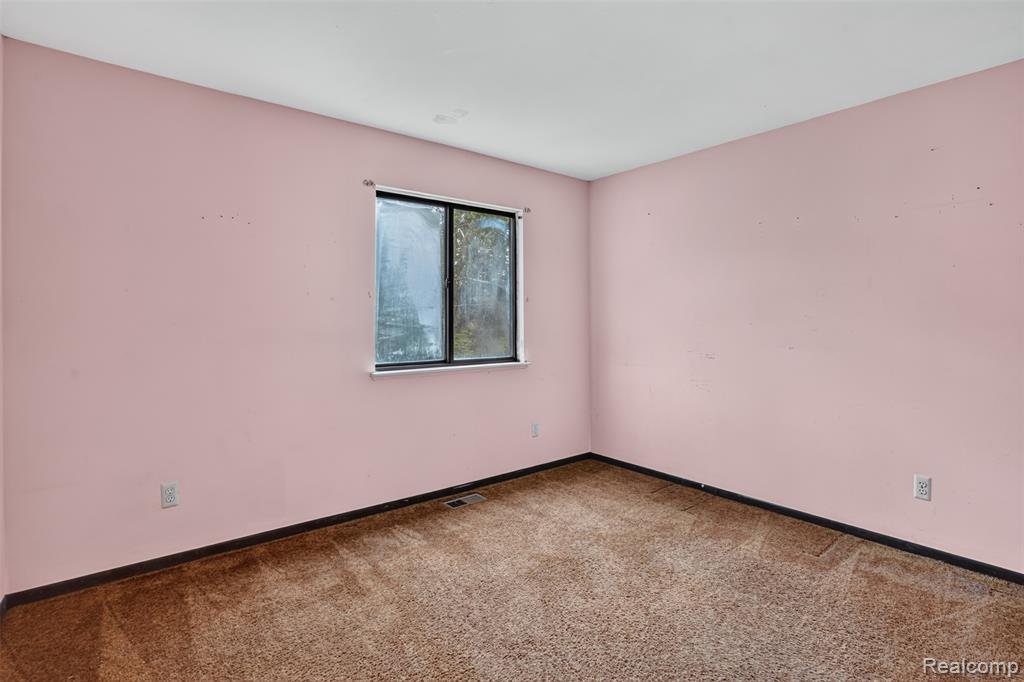 16955 English Road, Manchester, MI 48158 — Photo 19