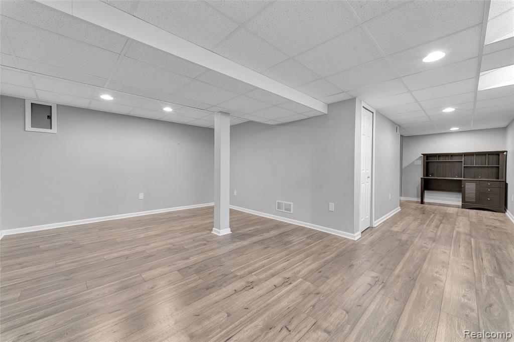 44416 Newburyport Drive, Canton, MI 48187 — Photo 30
