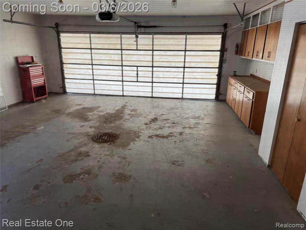 1848 Maddy Lane, Keego Harbor, MI 48320 — Photo 19