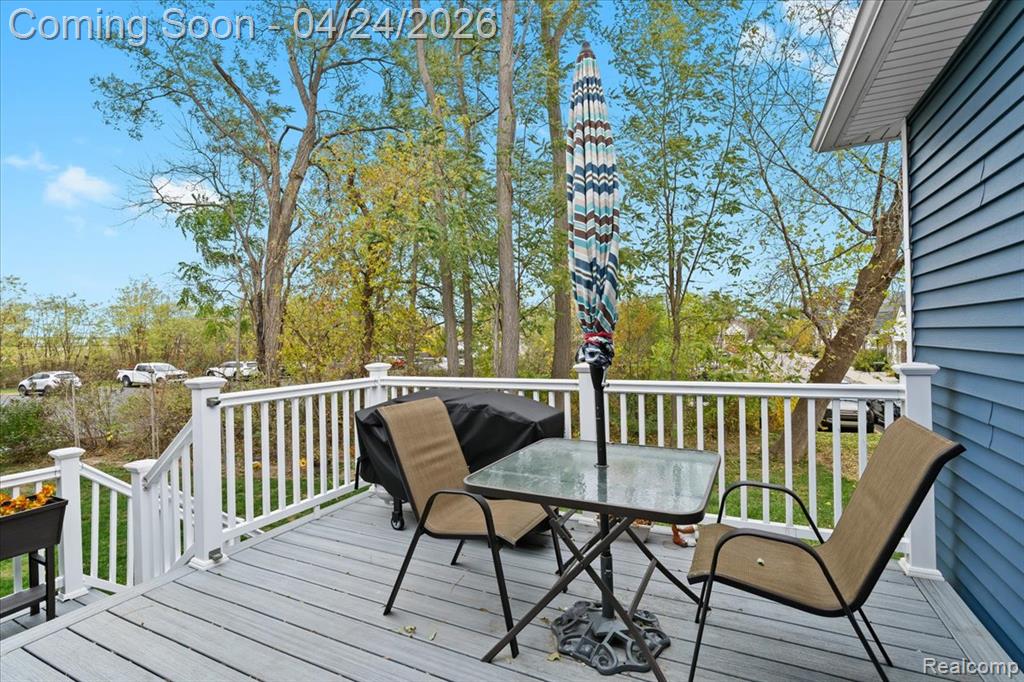 5860 Scenic Bluff Drive, Brighton, MI 48116 — Photo 23
