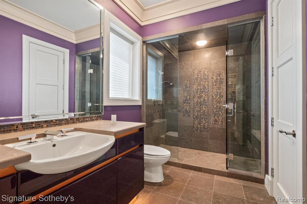 82 CHATEAUX DU LAC, Fenton, MI 48430 — Photo 54