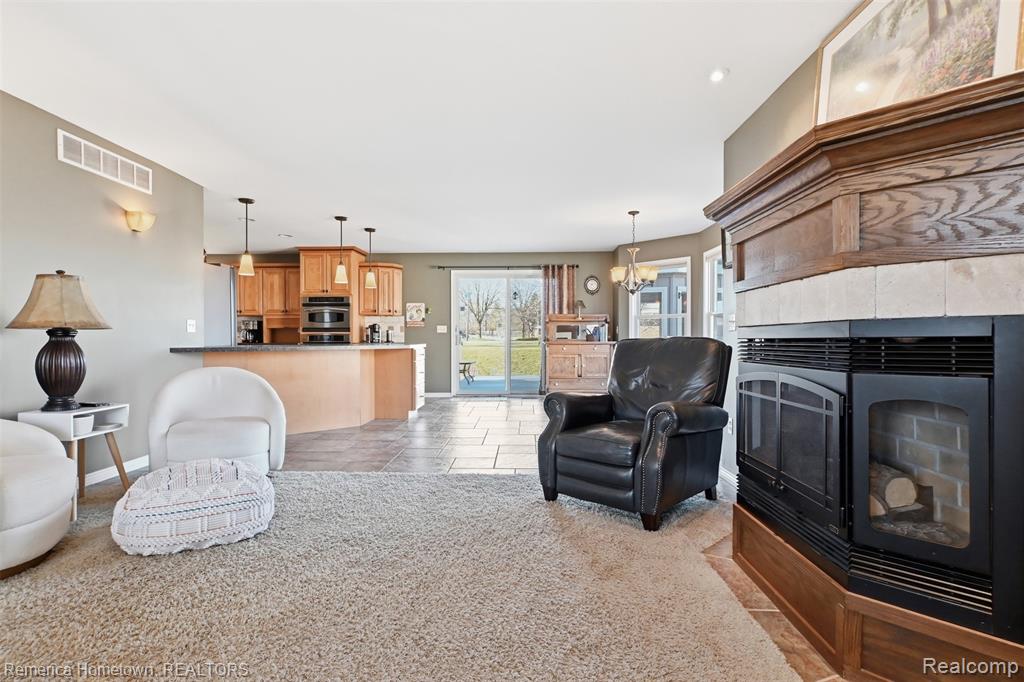 7755 Macedonia Lane, Northville, MI 48168 — Photo 5