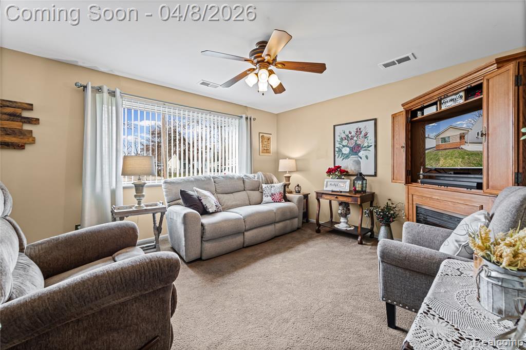 4685 Universal Street, Dearborn Heights, MI 48125 — Photo 7