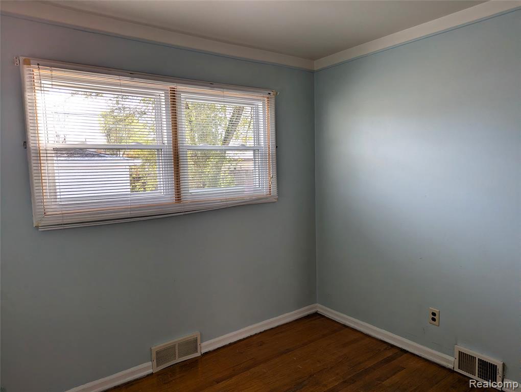 980 Radcliff Street, Garden City, MI — Photo 20