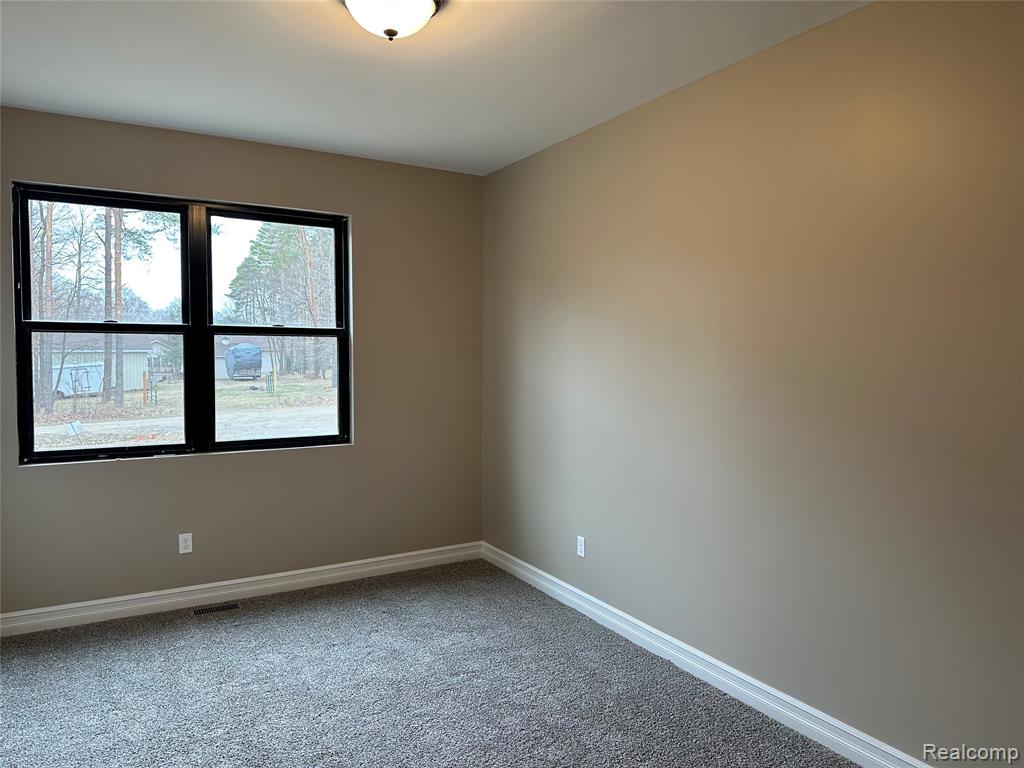 1452 Debi Ann Drive, Lapeer, MI 48446 — Photo 8