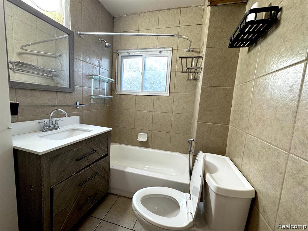 7534 Fisher Avenue, Warren, MI 48091 — Photo 10