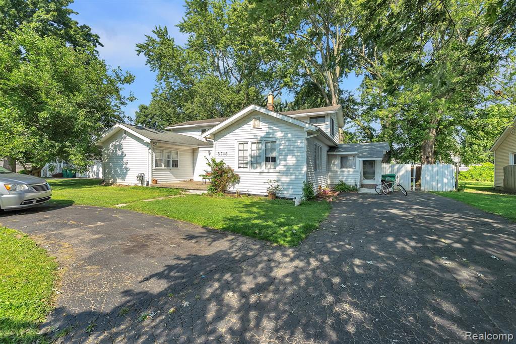 5706 Cardwell Street, Garden City, MI — Photo 2
