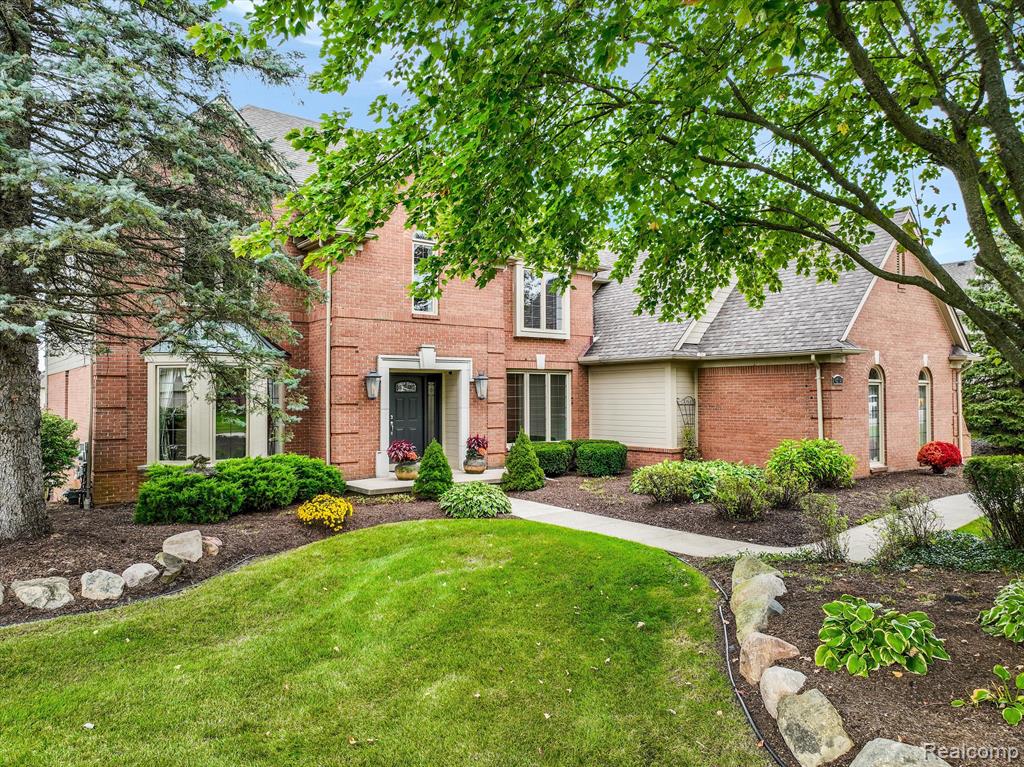 4214 Oak Tree Circle, Rochester, MI 48306 — Photo 2