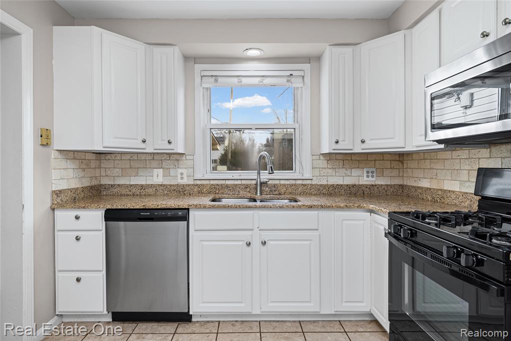 4313 Berkshire Road, Royal Oak, MI 48073 — Photo 15