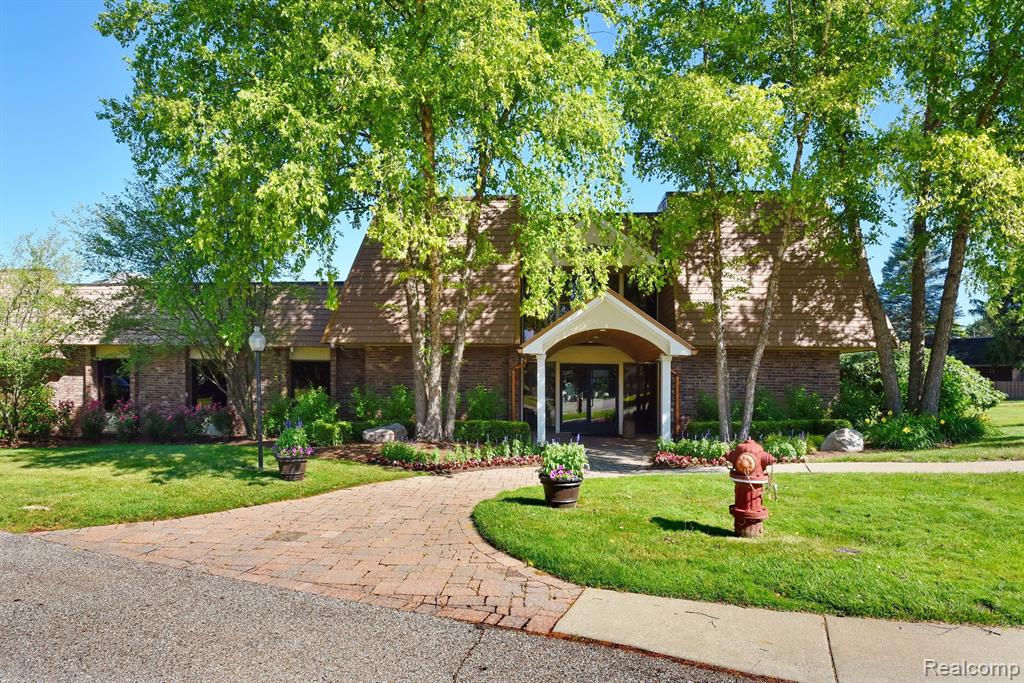 1709 BRENTWOOD Drive, 288, Troy, MI 48098 — Photo 29