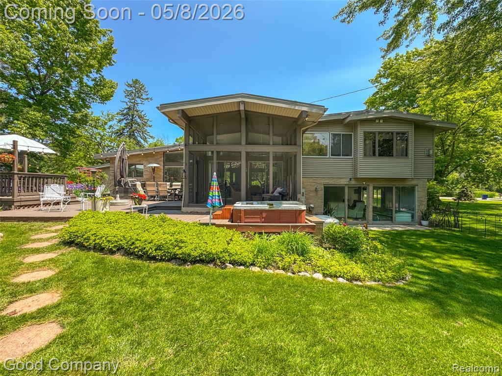 30239 Hickory Lane, Franklin, MI 48025 — front exterior