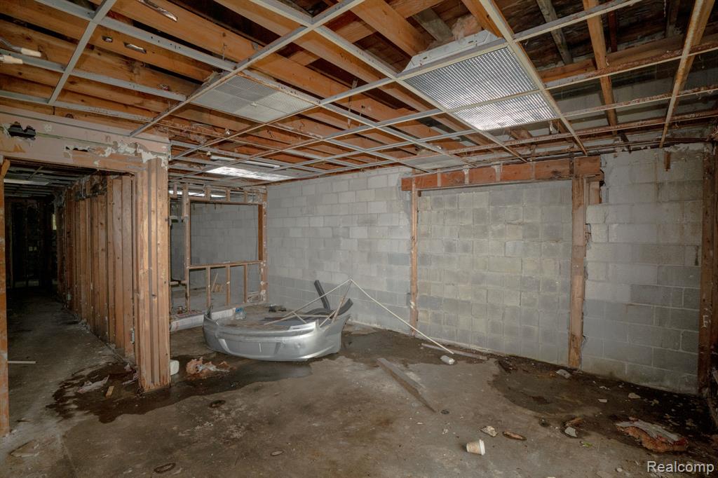 11850 E McNichols Road, Detroit, MI 48205 — Photo 13