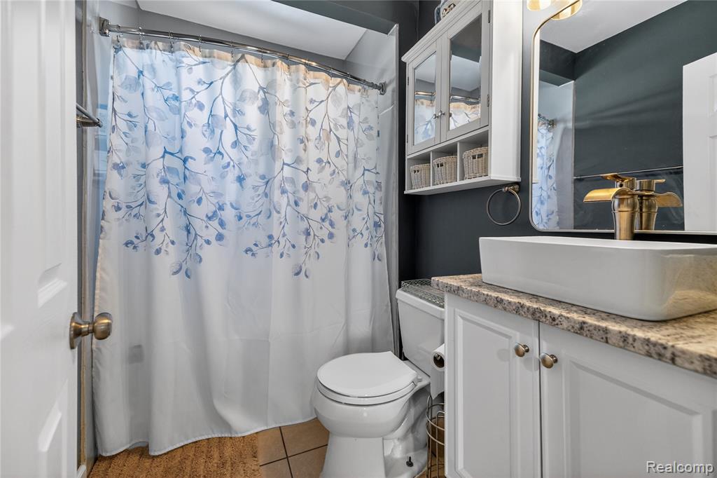 826 Goddard Street, Wyandotte, MI 48192 — Photo 19