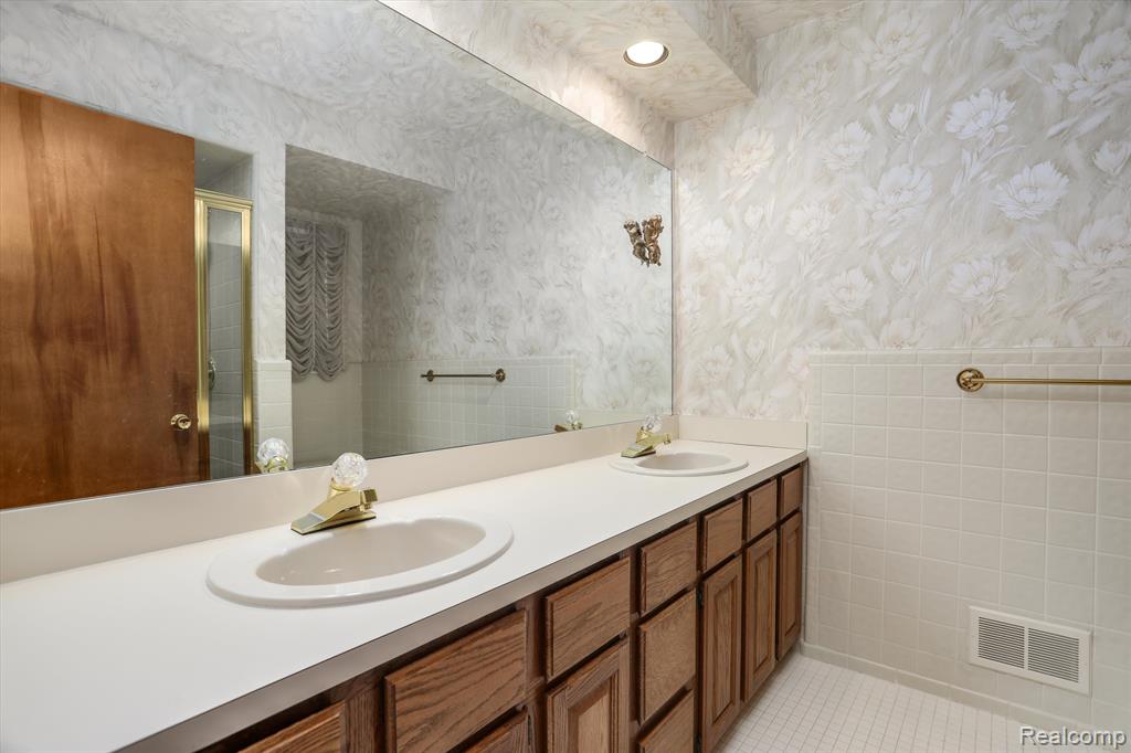 42472 Woodward Avenue, D2, Bloomfield Hills, MI 48304 — Photo 13