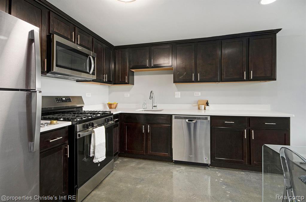 3320 Spinnaker Lane, 2E, Detroit, MI 48207 — Photo 10