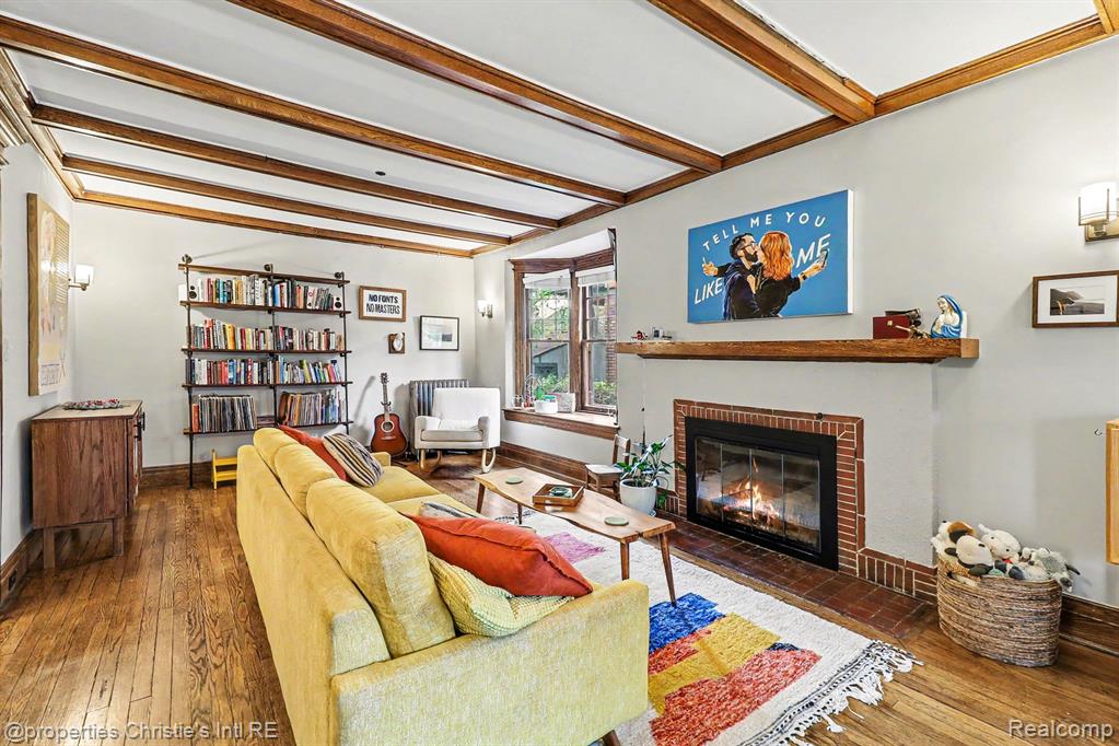 80 Glynn Court, Detroit, MI 48202 — Photo 5