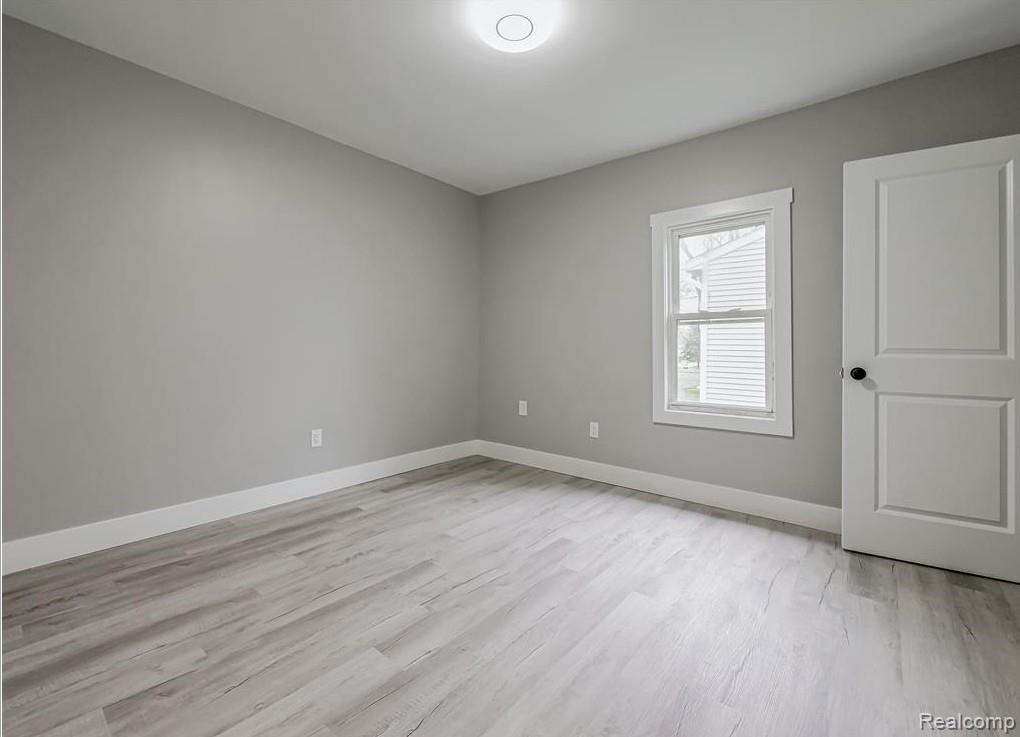 2890 Central Boulevard, Milford, MI 48380 — Photo 8