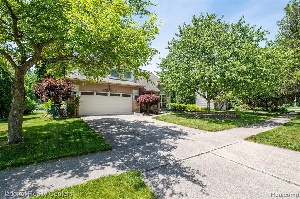 5382 HIGH RIDGE Drive, Ypsilanti, MI 48197 — Photo 2