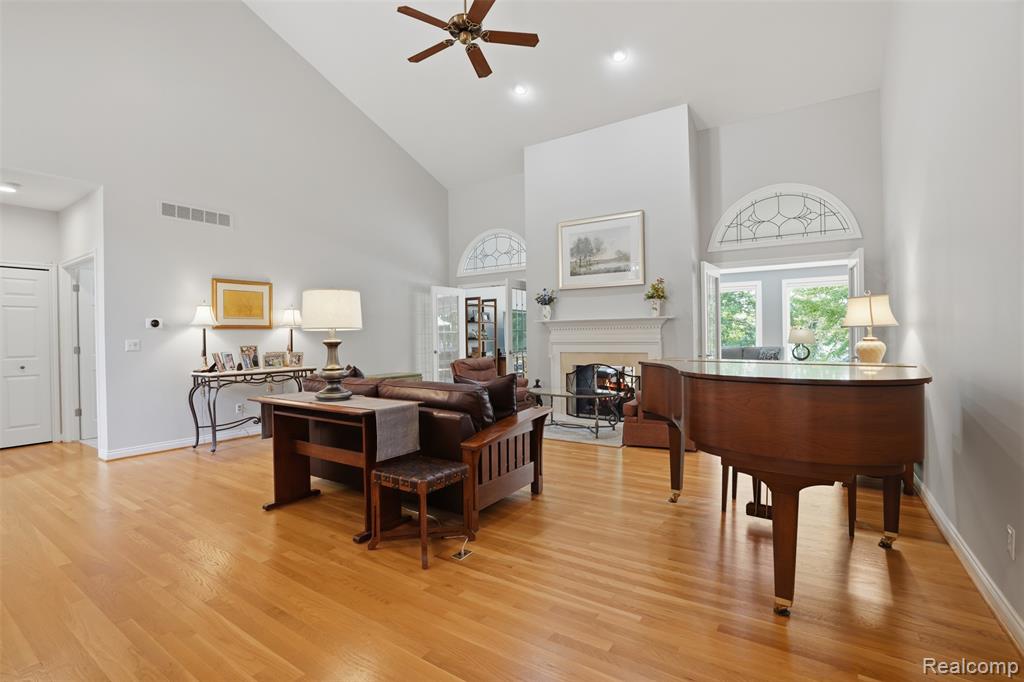 5483 Lake Ridge Drive, Brighton, MI 48116 — Photo 8