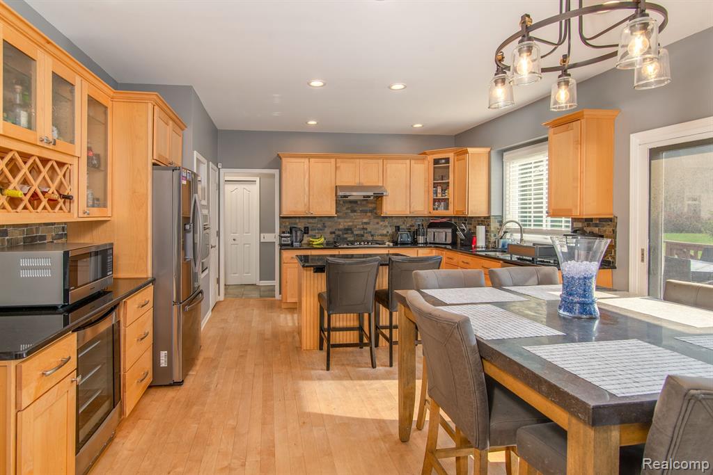 352 ELMINGTON, Canton, MI 48188 — Photo 14