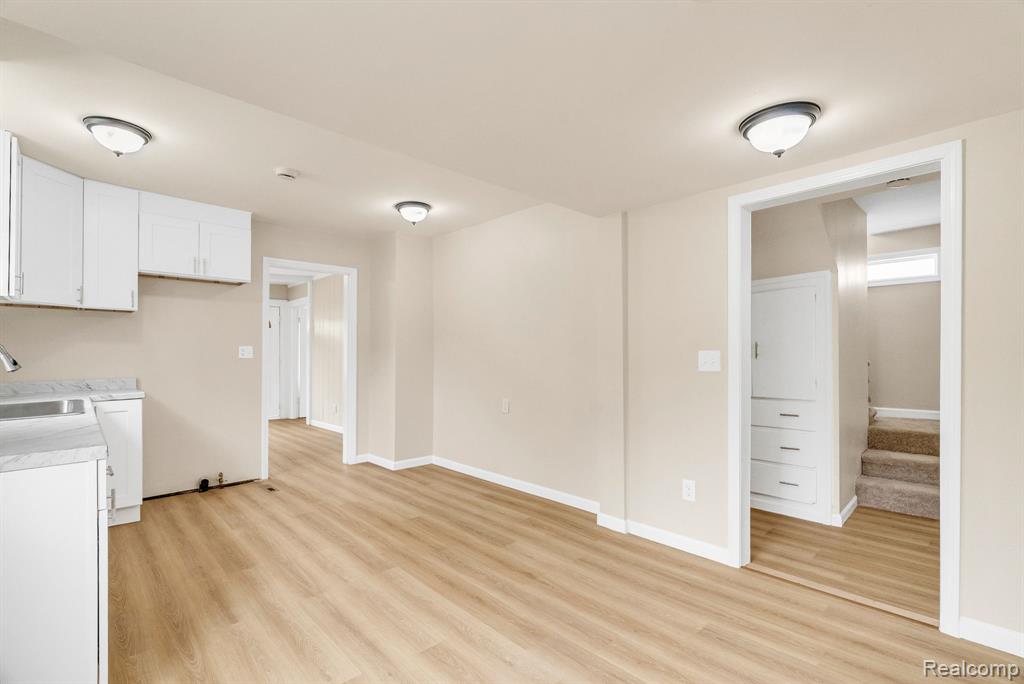 8716 Jewett Avenue, Warren, MI 48089 — Photo 15
