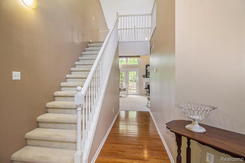 5886 Augusta Lane, Grand Blanc, MI 48439 — Photo 2