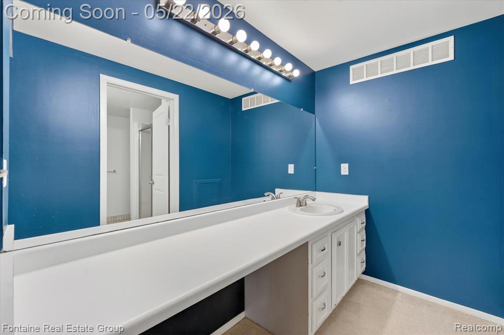 7406 Azalea Court, West Bloomfield, MI — Photo 14