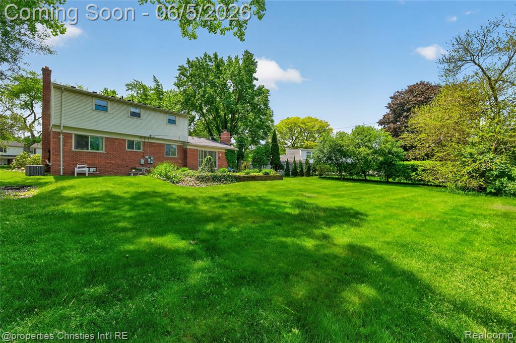 475 Henley Drive, Bloomfield Hills, MI 48304 — Photo 9