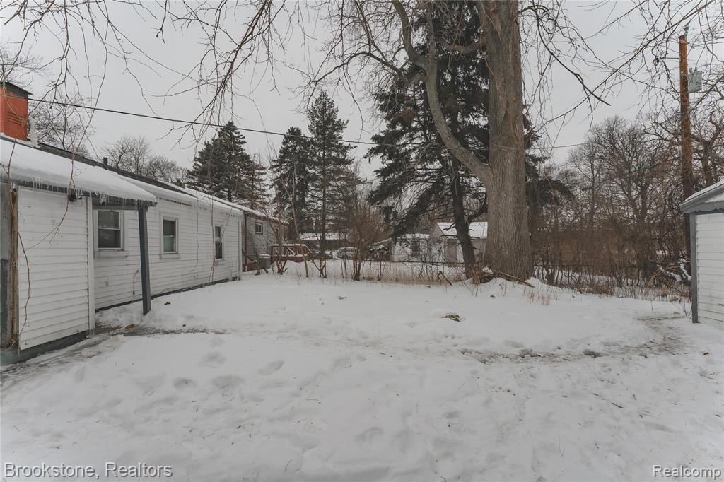 694 Emerson Avenue, Pontiac, MI 48340 — Photo 6