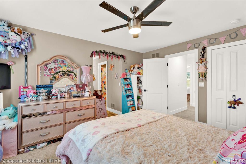 10486 Stoney Point Drive, South Lyon, MI 48178 — Photo 44