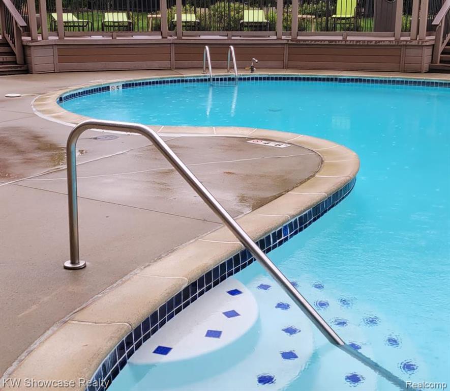 5000 Town Center Center, 703, Southfield, MI 48075 — Photo 4