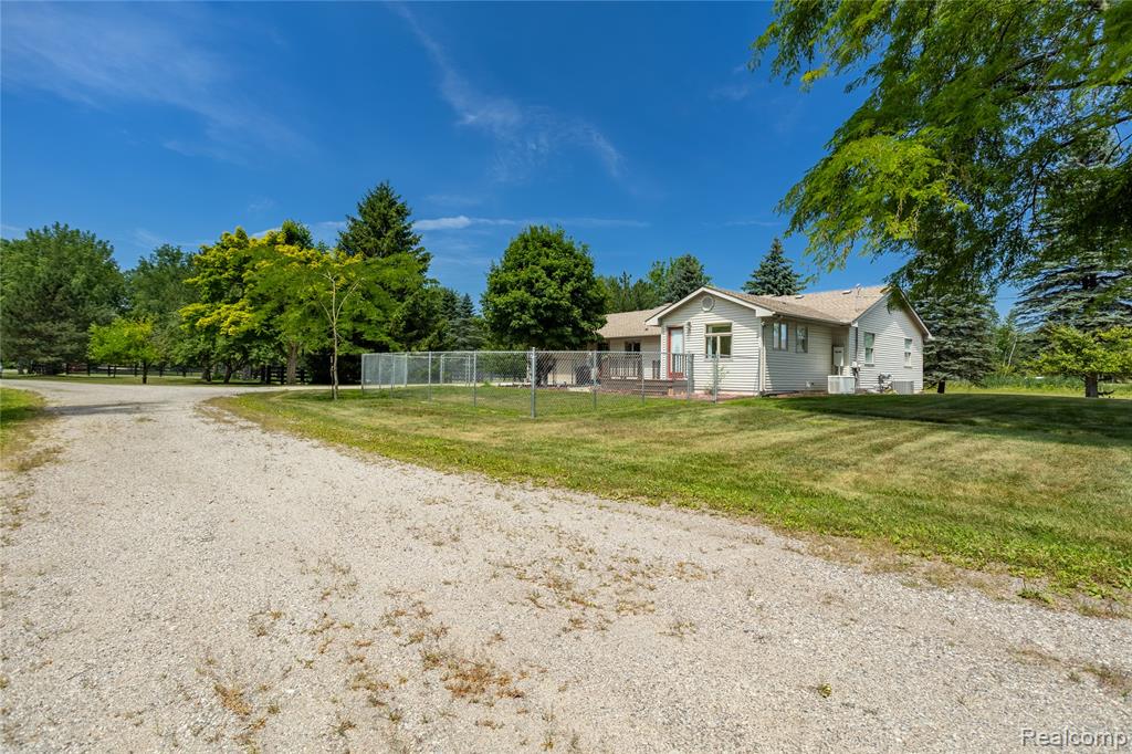 50 Schmidt Road, Kawkawlin, MI 48631 — Photo 27
