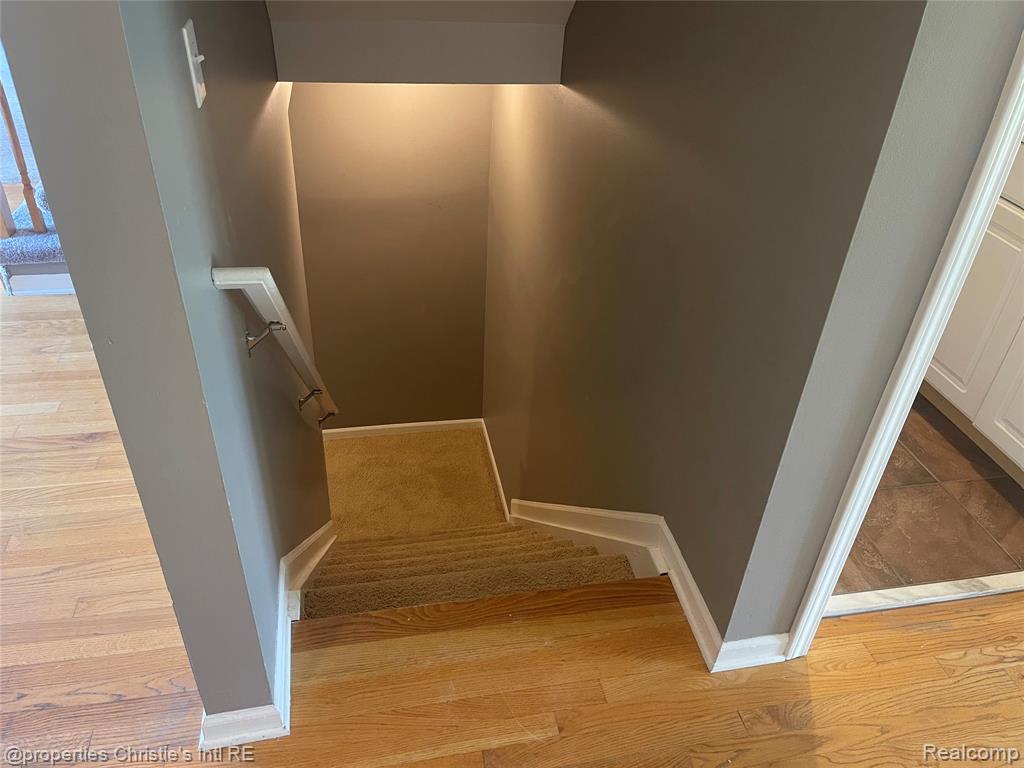852 Linden Way, Auburn Hills, MI 48326 — Photo 46