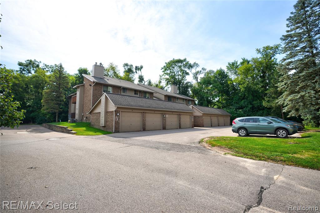 11839 Sycamore Drive, Plymouth, MI 48170 — Photo 2
