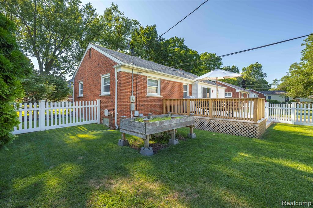 9082 Ball Street, Plymouth, MI 48170 — Photo 41