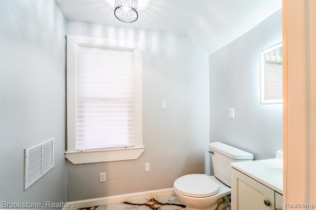 17228 Stout Street, Detroit, MI 48219 — Photo 34