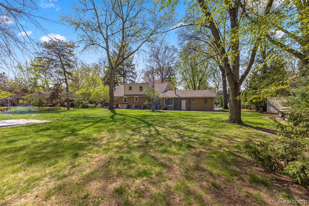 214 N Evangeline Street, Dearborn Heights, MI 48127 — Photo 14