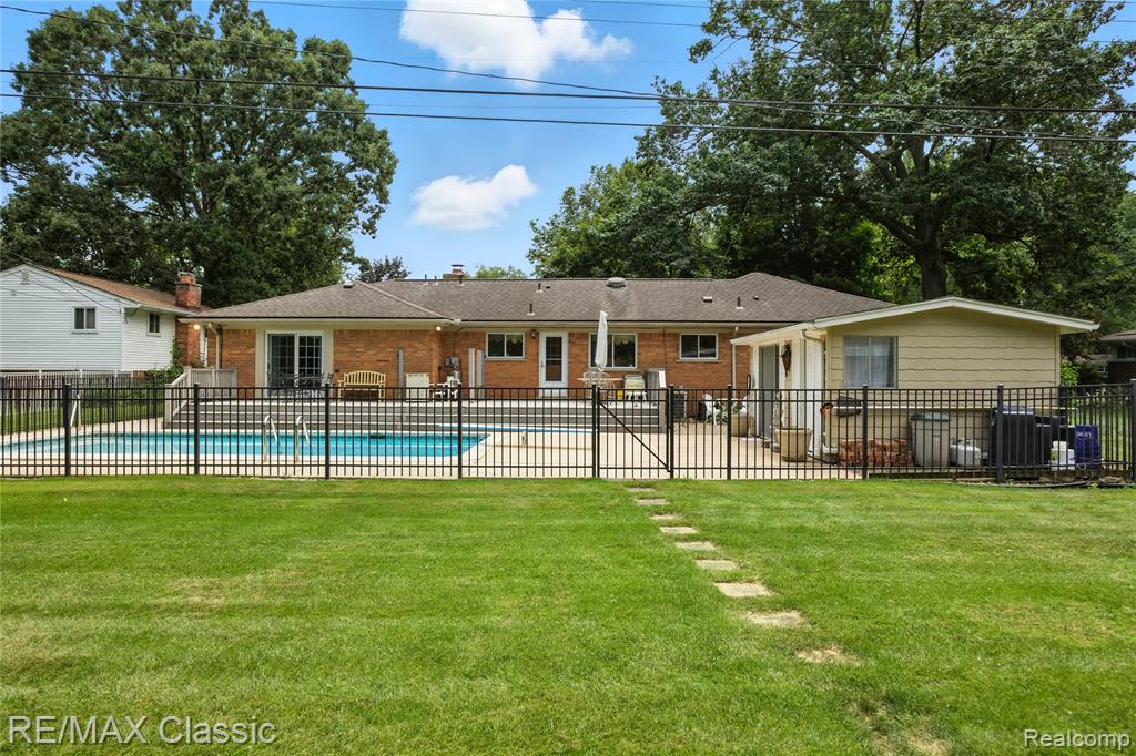 415 Booth Road, Troy, MI 48085 — Photo 39