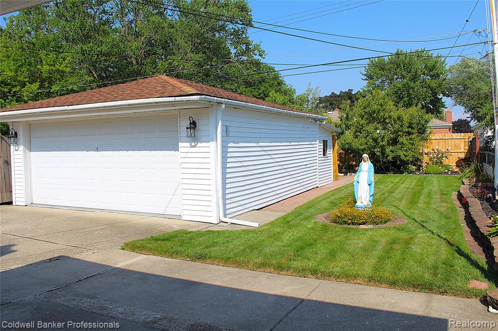 6564 Colonial Street, Dearborn Heights, MI 48127 — Photo 19