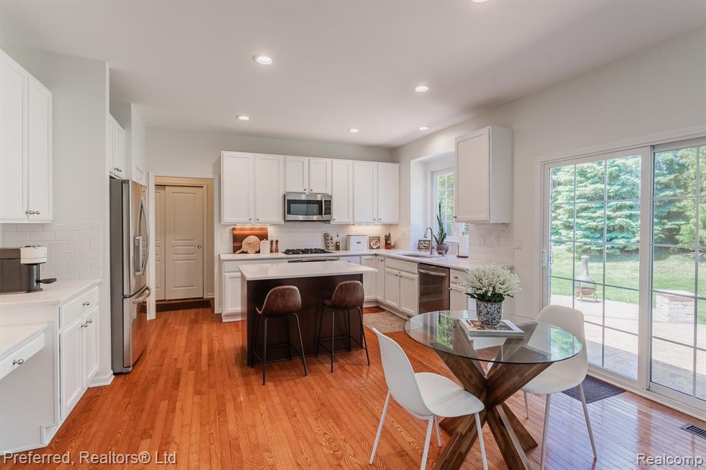 48934 Freestone Drive, Northville, MI 48168 — Photo 20