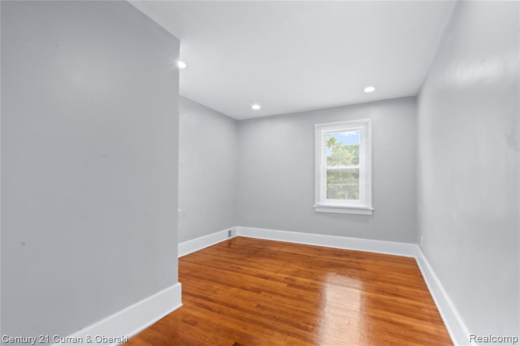 9412 Steel Street, Detroit, MI 48228 — Photo 15