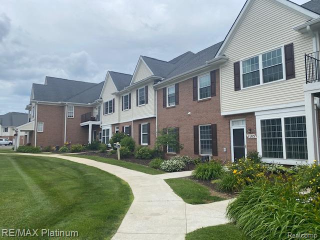 1105 S Rial Lake Dr., 45, Howell, MI 48843