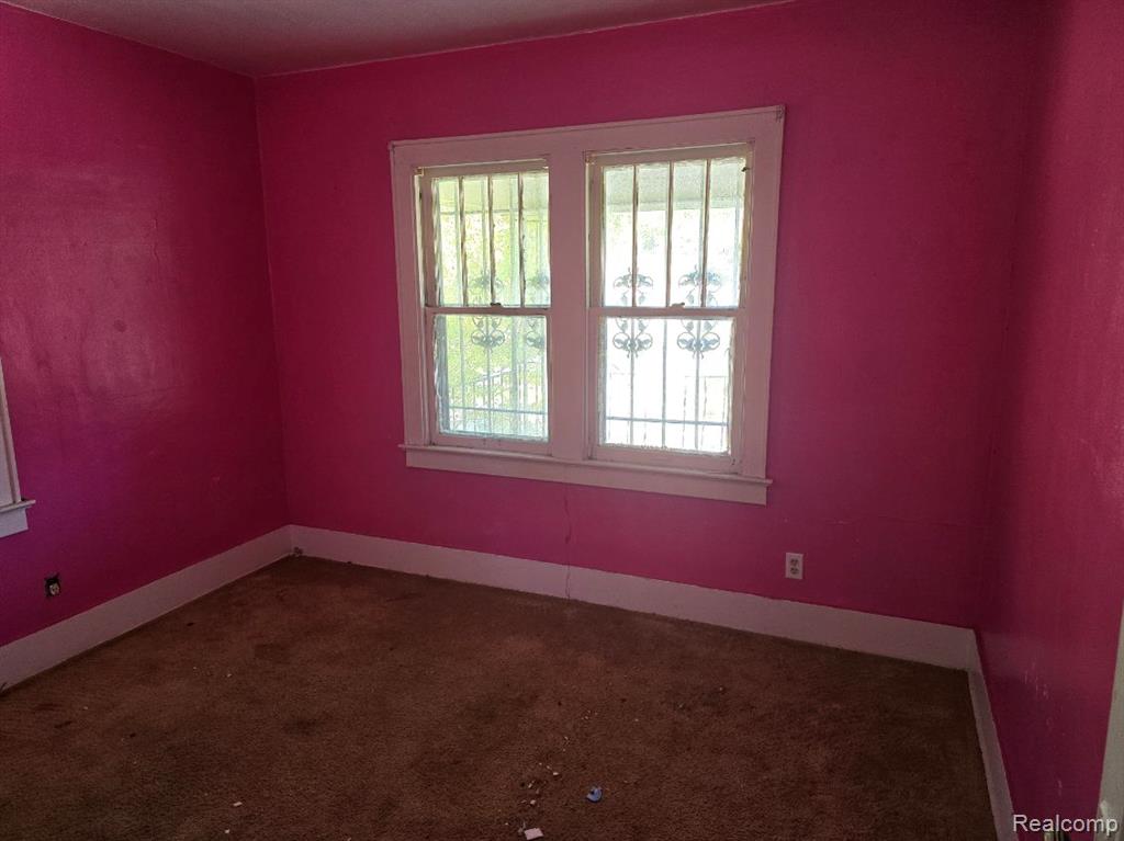 946 E Bundy Avenue, Flint, MI 48505 — Photo 9