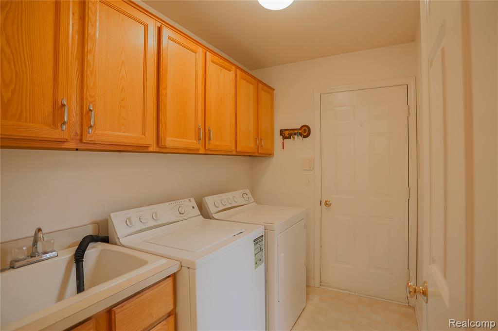 16768 Pearlcreek Court N, Macomb, MI 48042 — Photo 17