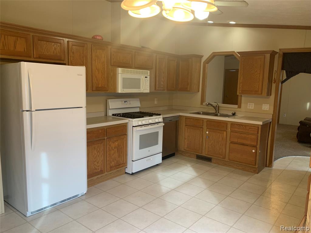 1212 Briarwood Drive, Monroe, MI 48161 — Photo 8