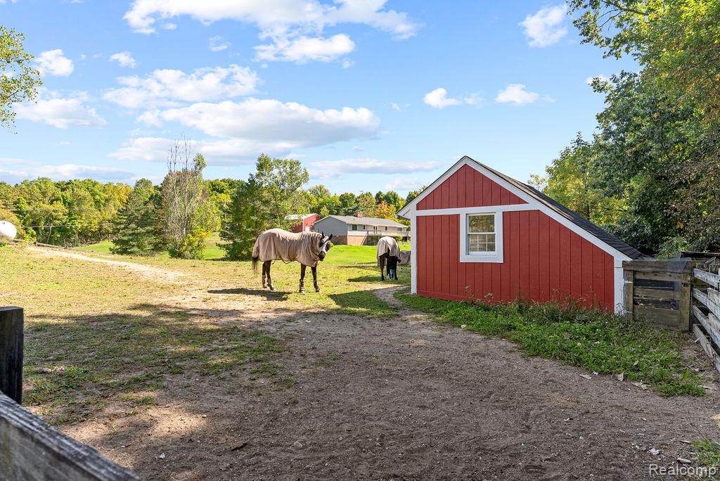 2715 Cullen Road, Howell, MI 48855 — Photo 47