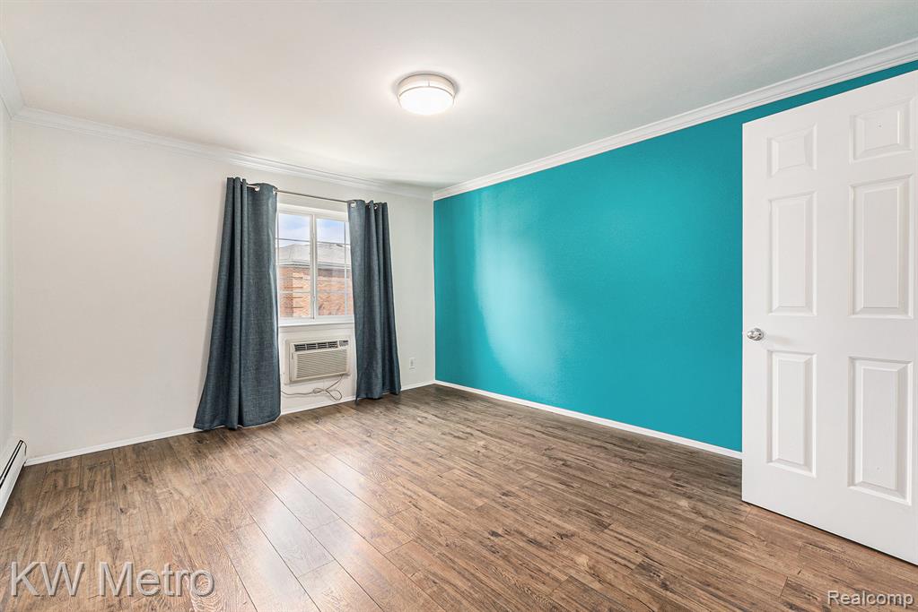 2400 Parmenter Boulevard, 207, Royal Oak, MI 48073 — Photo 12
