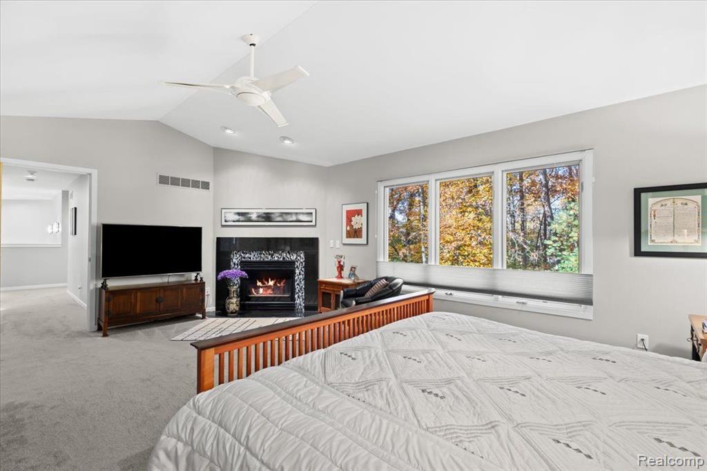 2193 TRILLIUM WOODS Drive, Ann Arbor, MI 48105 — Photo 24