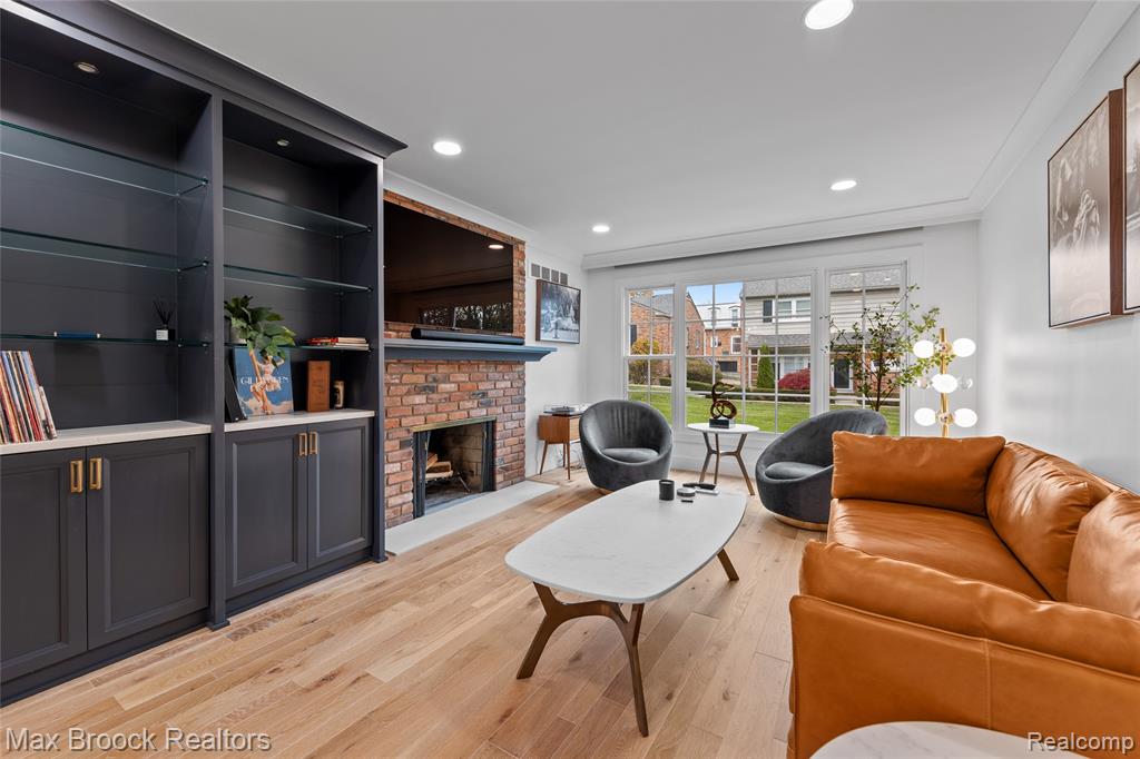 549 N OLD WOODWARD Avenue, Birmingham, MI 48009 — Photo 9