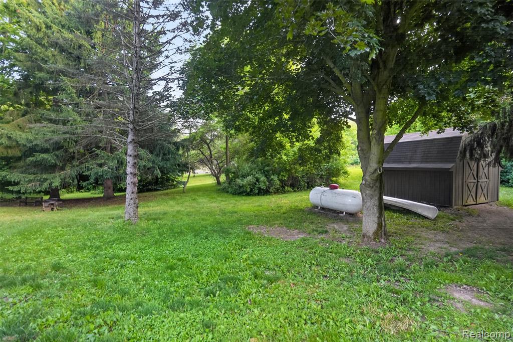 16955 English Road, Manchester, MI 48158 — Photo 34
